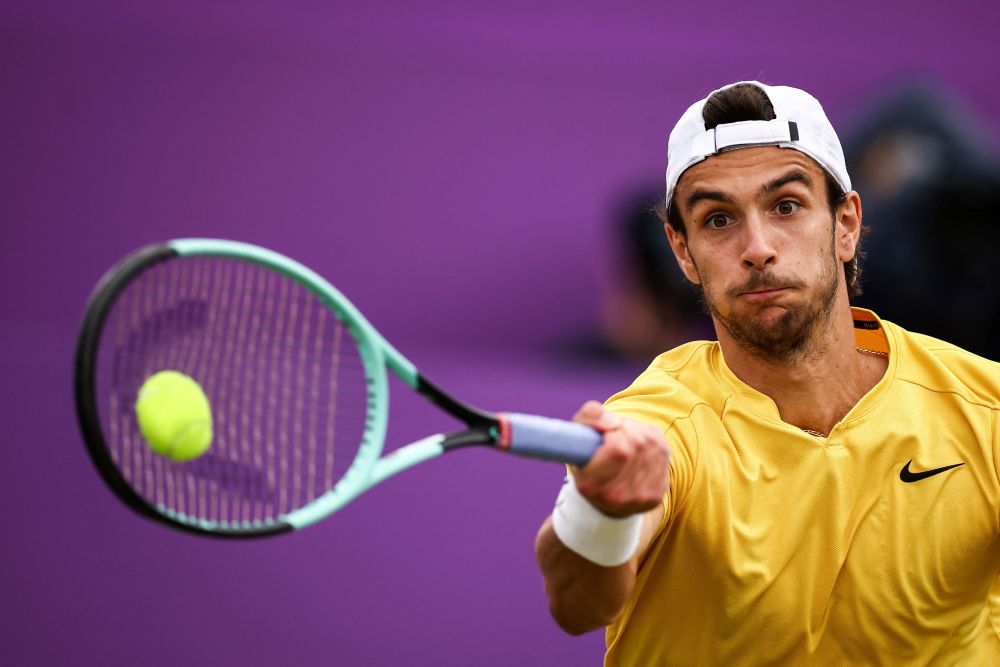 他们通过协 他们通过协